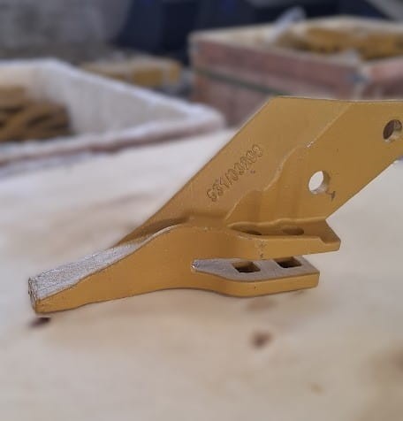 Ząb prawy koparko-ładowarek JCB (531-03208)