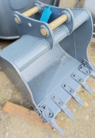 Łyżka koparko-ładowarki Komatsu 800mm