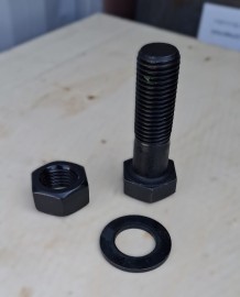 Śruba M30 x 100 z podkładką i nakrętką